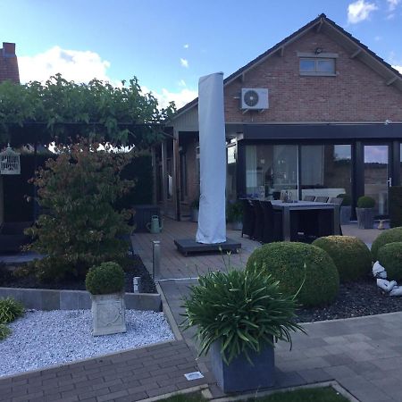 Ferienwohnung De achtertuin Maasmechelen Exterior foto