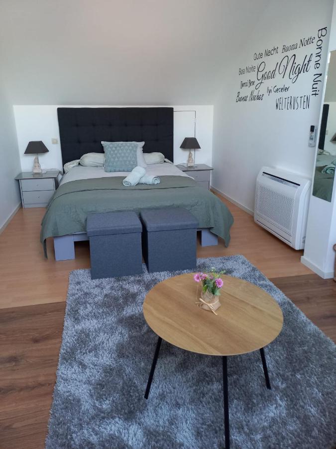Ferienwohnung De achtertuin Maasmechelen Exterior foto